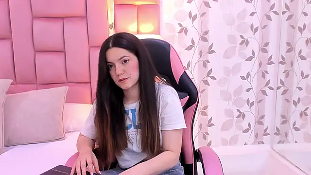 ArianaFranco online show from December 13, 9:53 pm