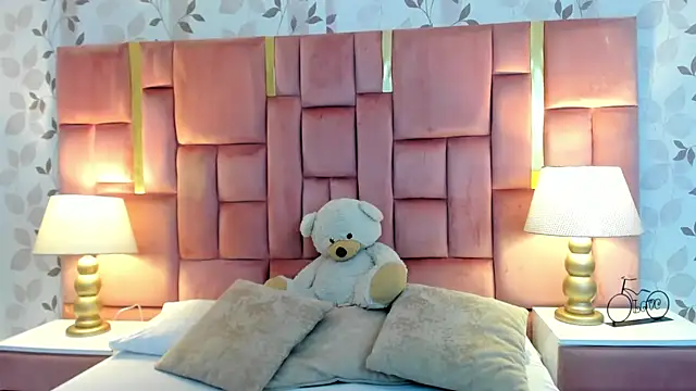 ArianaFranco online show from March 2, 1:51 pm