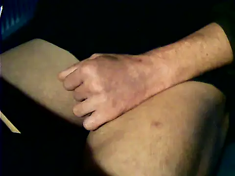 Snapshot of igracek30 chatting on October 27, 10:36 pm igracek30 online show from October 27, 10:36 pm