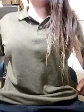 Ezella1 online show from December 19, 12:01 pm