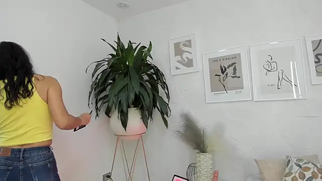 Snapshot of mariia_juana_ chatting on February 16, 11:59 am mariia juana online show from February 16, 11:59 am