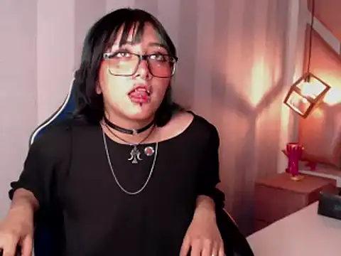 DarkMysterysF online show from March 12, 8:10 pm