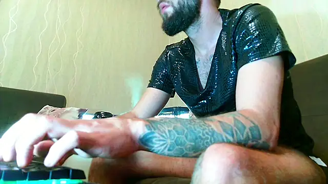 JamieNoxus online show from February 22, 2:30 pm