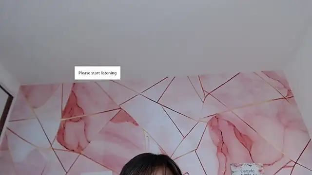 Snapshot of LindaBird chatting on February 28, 11:06 pm LindaBird online show from February 28, 11:06 pm