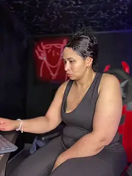 Carola-Ross online show from March 8, 6:10 am