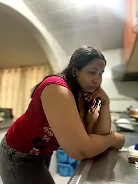 Carola-Ross online show from December 3, 5:11 pm