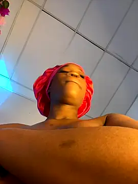 Snapshot of blackgril12 chatting on October 17, 11:35 am blackgril12 online show from October 17, 11:35 am