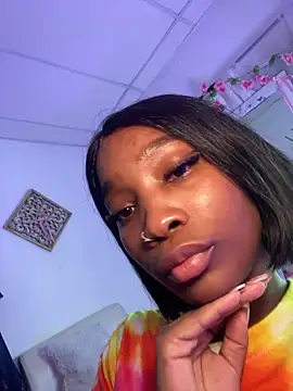 Snapshot of blackgril12 chatting on February 8, 11:30 pm blackgril12 online show from February 8, 11:30 pm