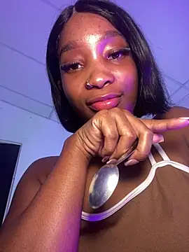 Snapshot of blackgril12 chatting on February 9, 10:47 pm blackgril12 online show from February 9, 10:47 pm