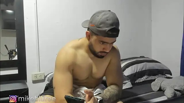 mikeblaree online show from November 1, 3:36 pm