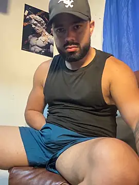 Snapshot of mikeblaree chatting on January 5, 7:39 pm mikeblaree online show from January 5, 7:39 pm