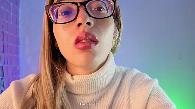 Carolblonde online show from December 3, 1:02 am