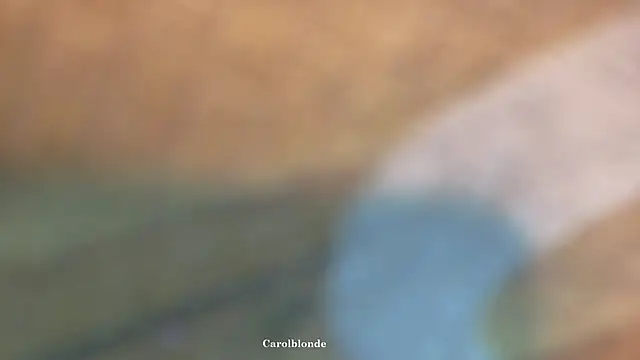 Snapshot of Carolblonde chatting on April 20, 12:24 am Carolblonde online show from April 20, 12:24 am