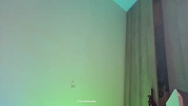 Snapshot of Carolblonde chatting on April 26, 11:35 pm Carolblonde online show from April 26, 11:35 pm
