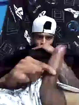 Juarezbraya online show from February 25, 11:30 am