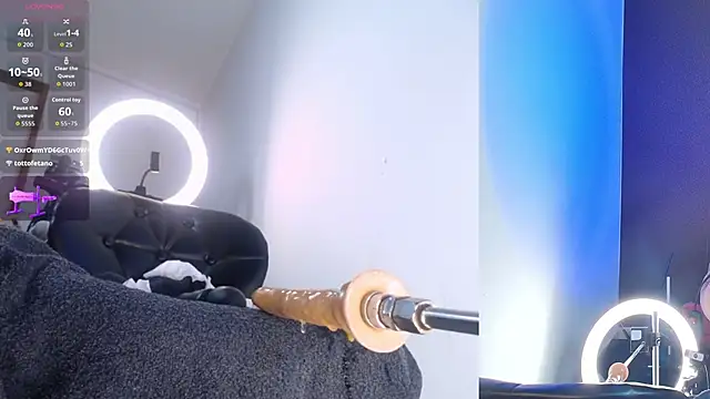 luciana hunters online show from December 18, 1:17 pm