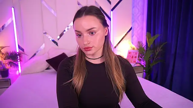 LindsieGreyy online show from November 25, 9:31 am