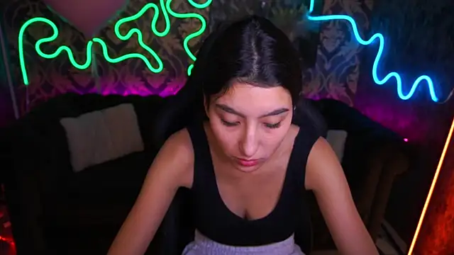 CharmMocco online show from February 17, 10:18 am