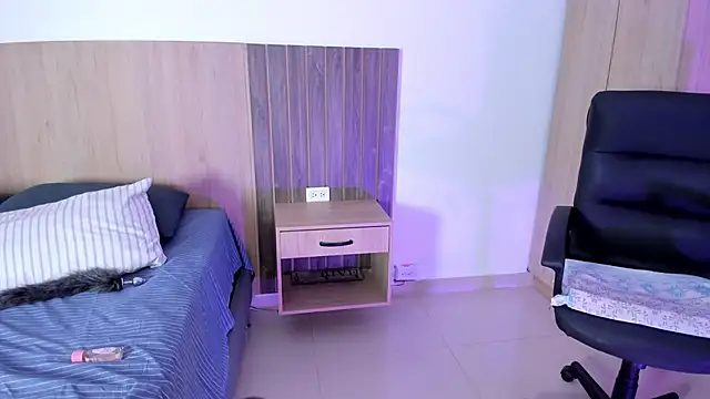 Mia cm online show from March 21, 10:39 pm