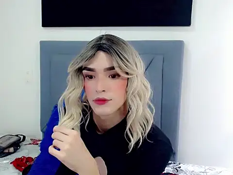 dominic 00 online show from December 17, 8:48 pm