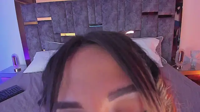 Nataylayla online show from March 12, 11:01 pm