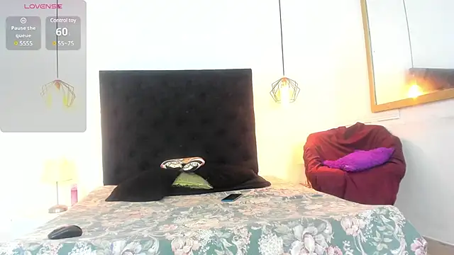 ChanelleJohnson  online show from March 19, 9:06 am