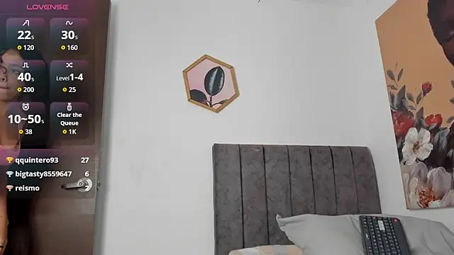 Snapshot of Dhalila_ chatting on September 20, 12:39 pm Dhalila online show from September 20, 12:39 pm
