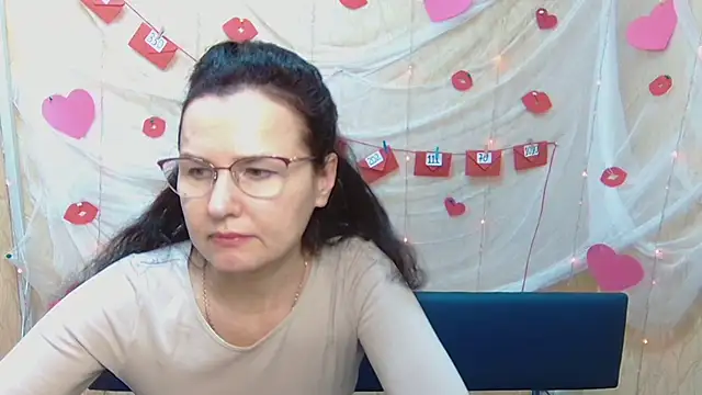 Snapshot of Miroslava_Happi chatting on February 14, 9:34 am Miroslava Happi online show from February 14, 9:34 am