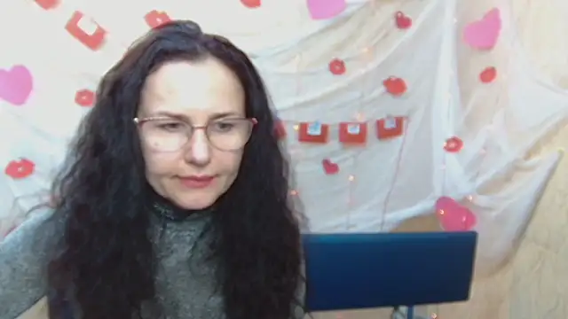 Snapshot of Miroslava_Happi chatting on February 21, 6:29 am Miroslava Happi online show from February 21, 6:29 am