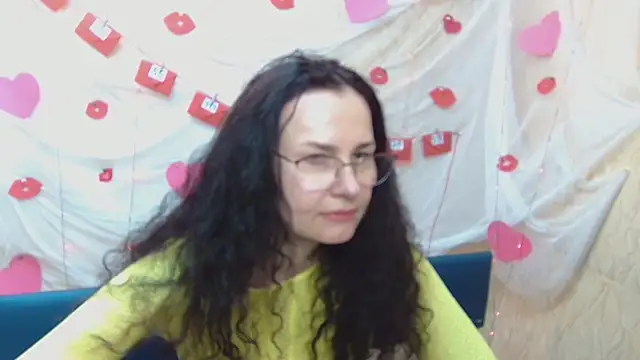 Snapshot of Miroslava_Happi chatting on February 22, 9:23 am Miroslava Happi online show from February 22, 9:23 am