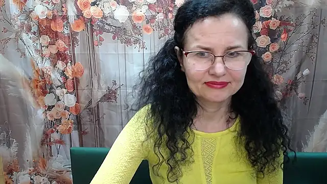 Miroslava Happi online show from April 5, 5:26 am