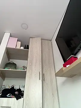 KarolVega- online show from February 12, 4:11 pm