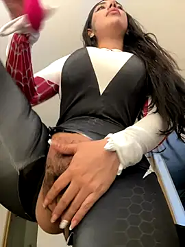 KarolVega- online show from October 31, 3:02 pm