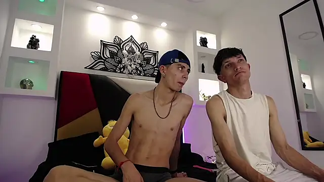 Snapshot of MaikyCooper chatting on February 26, 7:42 am MaikyCooper online show from February 26, 7:42 am