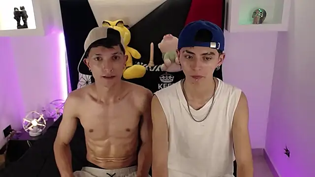 Snapshot of MaikyCooper chatting on February 27, 7:34 am MaikyCooper online show from February 27, 7:34 am