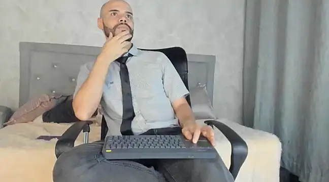 Luke Diaz7 online show from February 22, 9:12 am