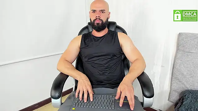 Snapshot of Luke_Diaz7 chatting on January 11, 3:39 pm Luke Diaz7 online show from January 11, 3:39 pm