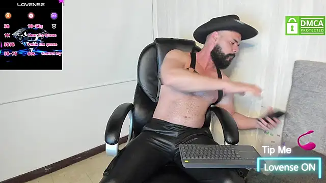 Snapshot of Luke_Diaz7 chatting on February 5, 9:30 pm Luke Diaz7 online show from February 5, 9:30 pm