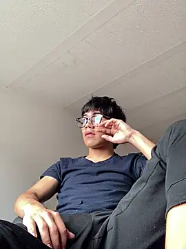 shadowsofgarden online show from March 15, 6:32 pm