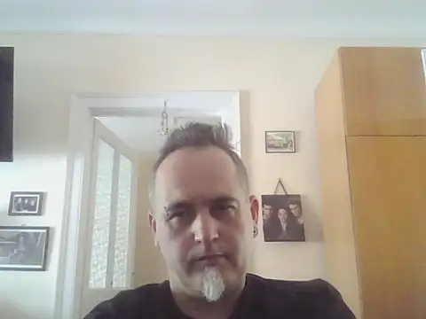 Szolga10 online show from April 6, 10:16 am