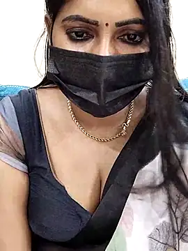 Snapshot of Thamarai28 chatting on February 17, 11:42 pm Thamarai28 online show from February 17, 11:42 pm