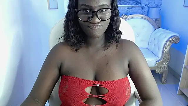 Snapshot of shanntall_tk chatting on December 4, 7:44 pm shanntall tk online show from December 4, 7:44 pm