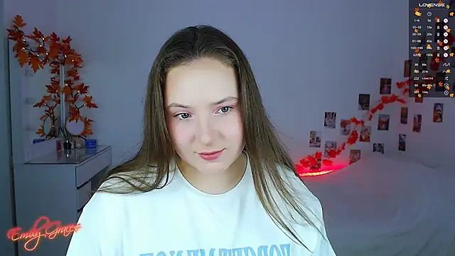 Snapshot of EmilyxxGraces chatting on September 25, 6:11 pm EmilyxxGraces online show from September 25, 6:11 pm