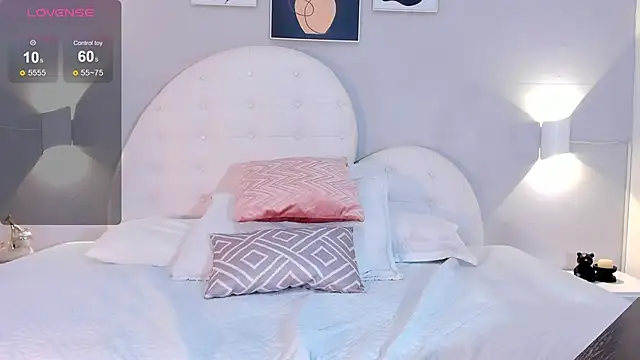 crisdegli  online show from March 5, 2:56 pm