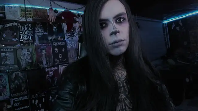 Snapshot of rotten_dreams chatting on November 5, 11:27 pm rotten dreams online show from November 5, 11:27 pm