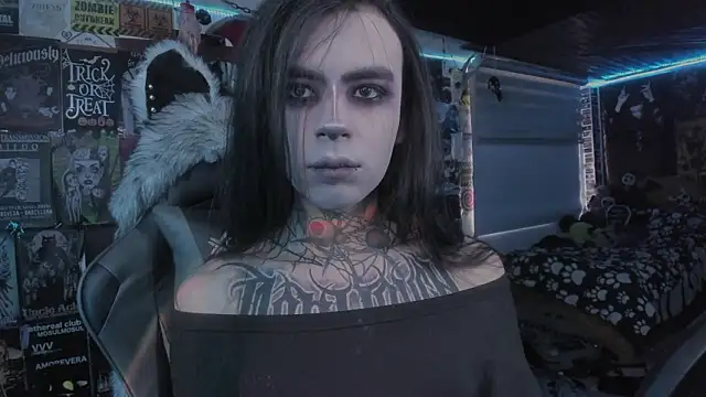 Snapshot of rotten_dreams chatting on February 1, 5:00 pm rotten dreams online show from February 1, 5:00 pm