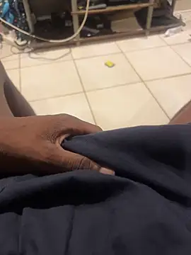 Snapshot of bigDaddyD97 chatting on February 8, 7:59 pm bigDaddyD97 online show from February 8, 7:59 pm