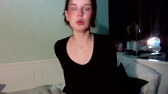 MollyBer online show from February 16, 4:03 pm