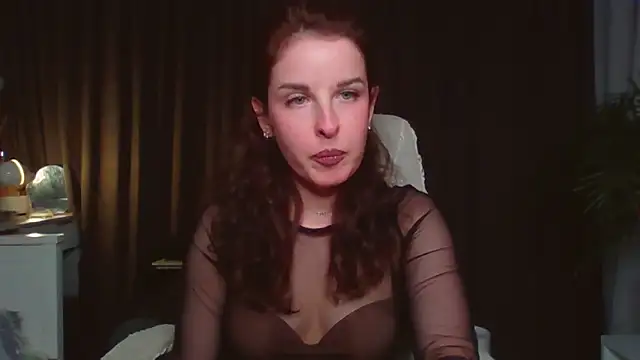 MollyBer online show from April 6, 7:04 pm