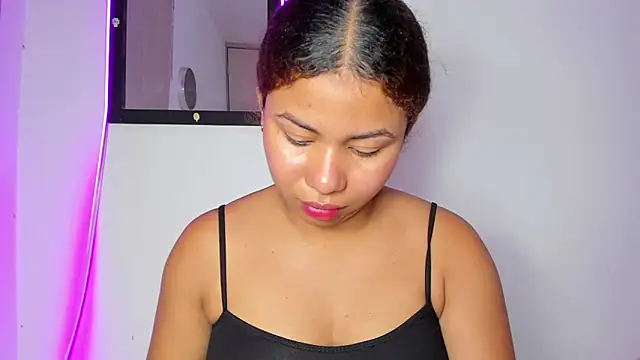 MELINAMARTINS online show from May 27, 12:18 am